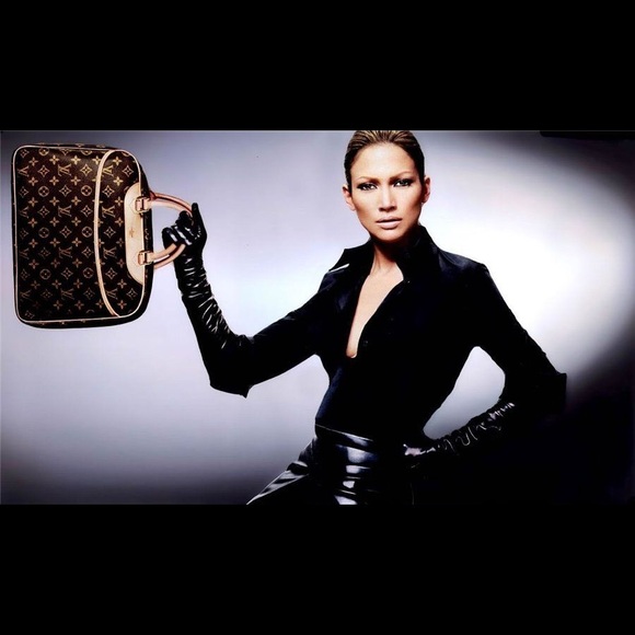 Meet your Posher, Jules Luxe - Picture 9 of 9